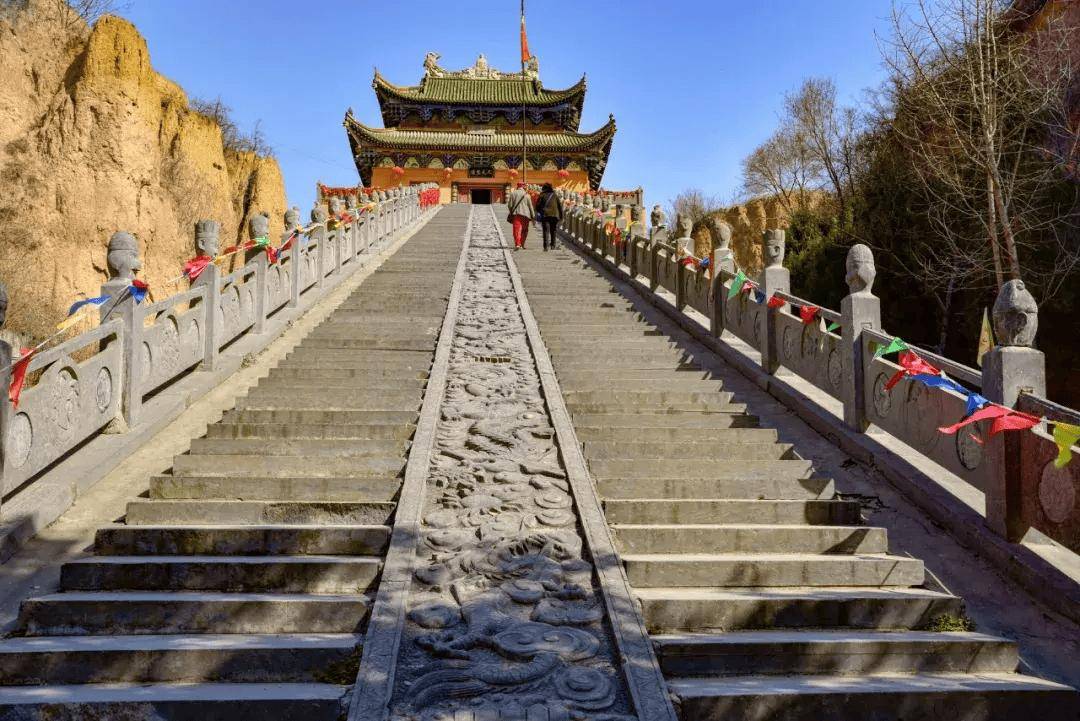 洛阳一处千年古刹,曾与白马寺,龙门石窟齐名,如今却已杂草丛生