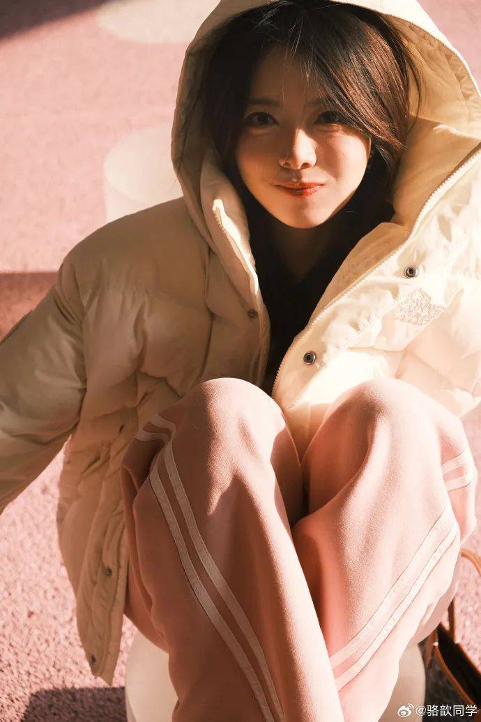 【lpl美女解说】骆歆:《过冬》