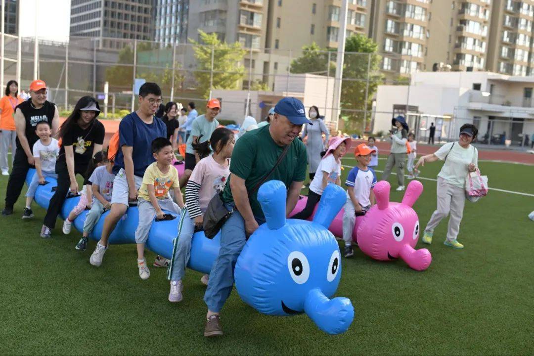 六一亲子嘉年华:千人狂欢,乐翻西城月坛体育场