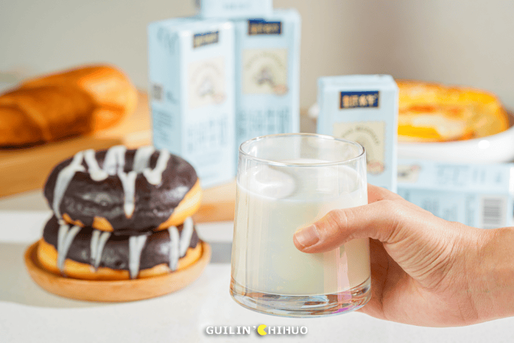 水牛酸奶和普通酸奶图片
