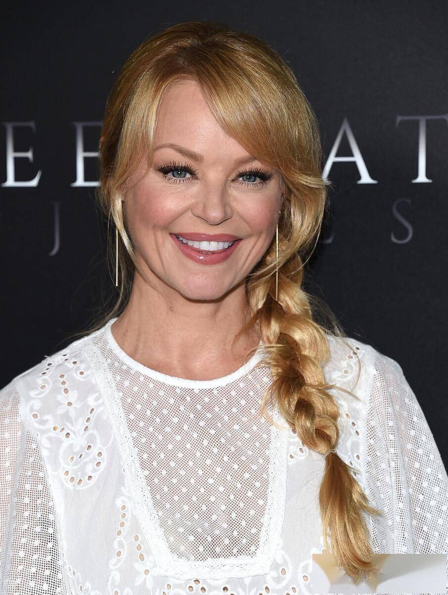 海伦娜马特森这颜值,这才是全球最帅面孔!