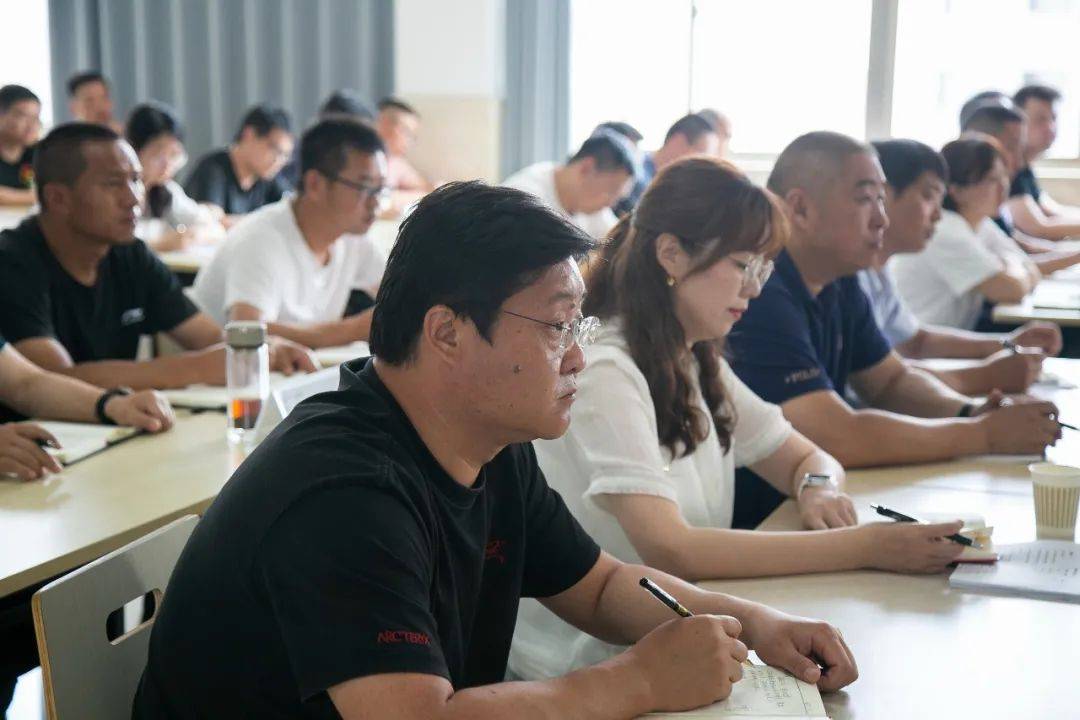 丹阳分公司:奋战20天实现经营目标"双过半"