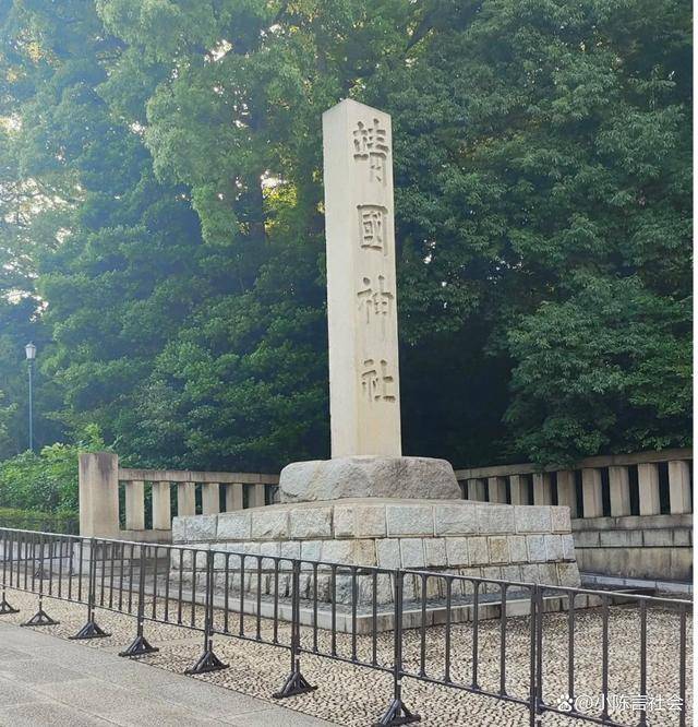 日本人愤怒了!靖国神社被中国男子当场撒尿浇灌