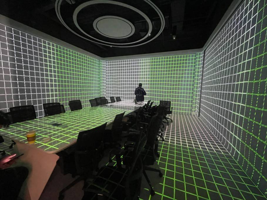 理光投影机×沉浸式会议室 | 科技超实力打造全景空间体验超能力