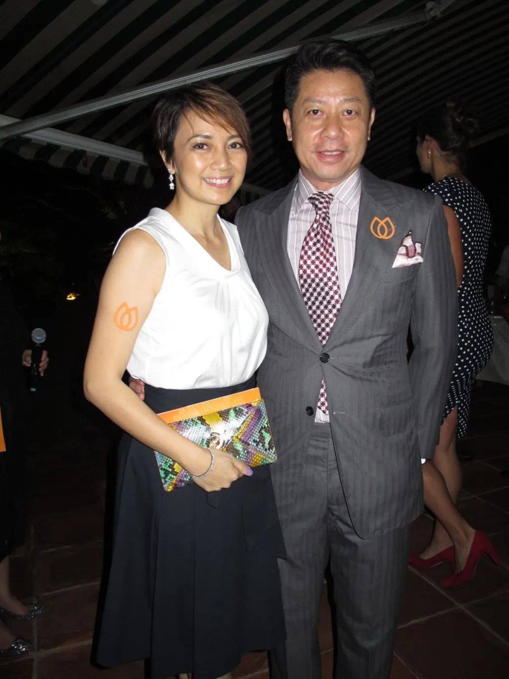 据报道,自2018年起,杨婉仪和丈夫多次被追债,甚至不得不将港姐后冠和