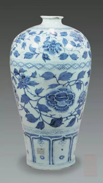 河北省博物馆藏青花海水龙纹八棱带盖梅瓶景德镇陶瓷馆藏青花缠枝牡丹