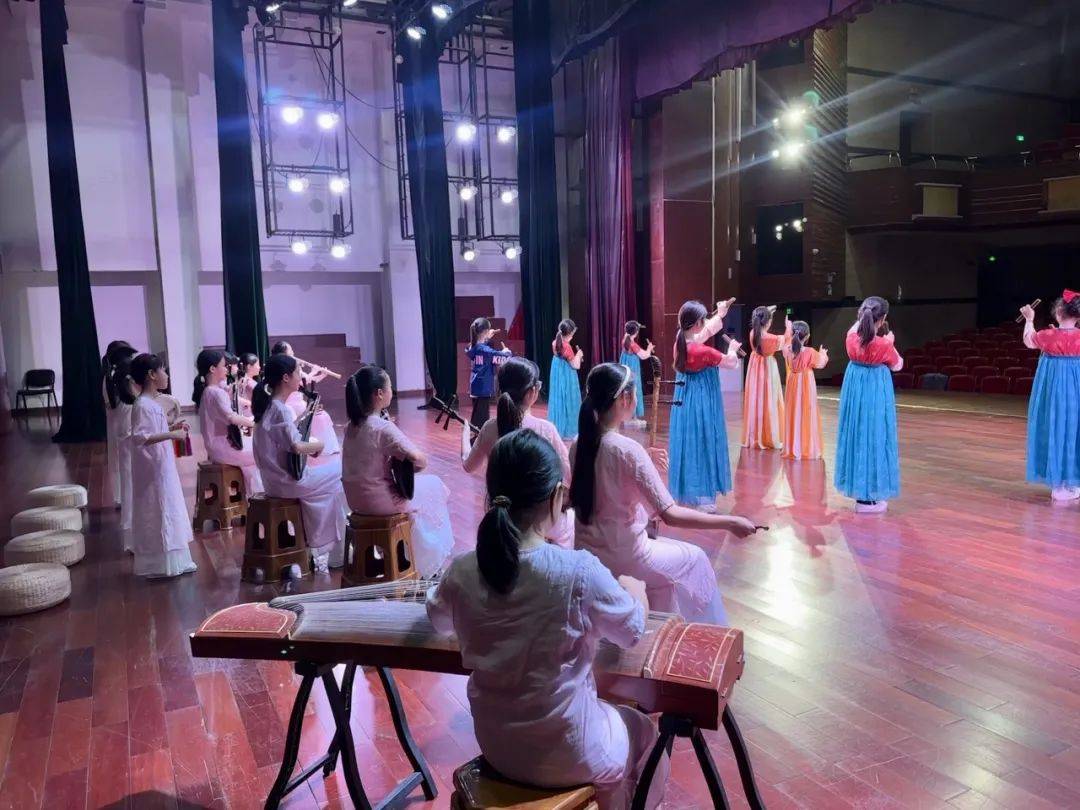 泉州市青少年宫三次蝉联省级节目奖一等奖!