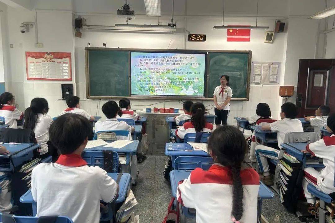 无锡市侨谊实验中学心理健康月系列活动