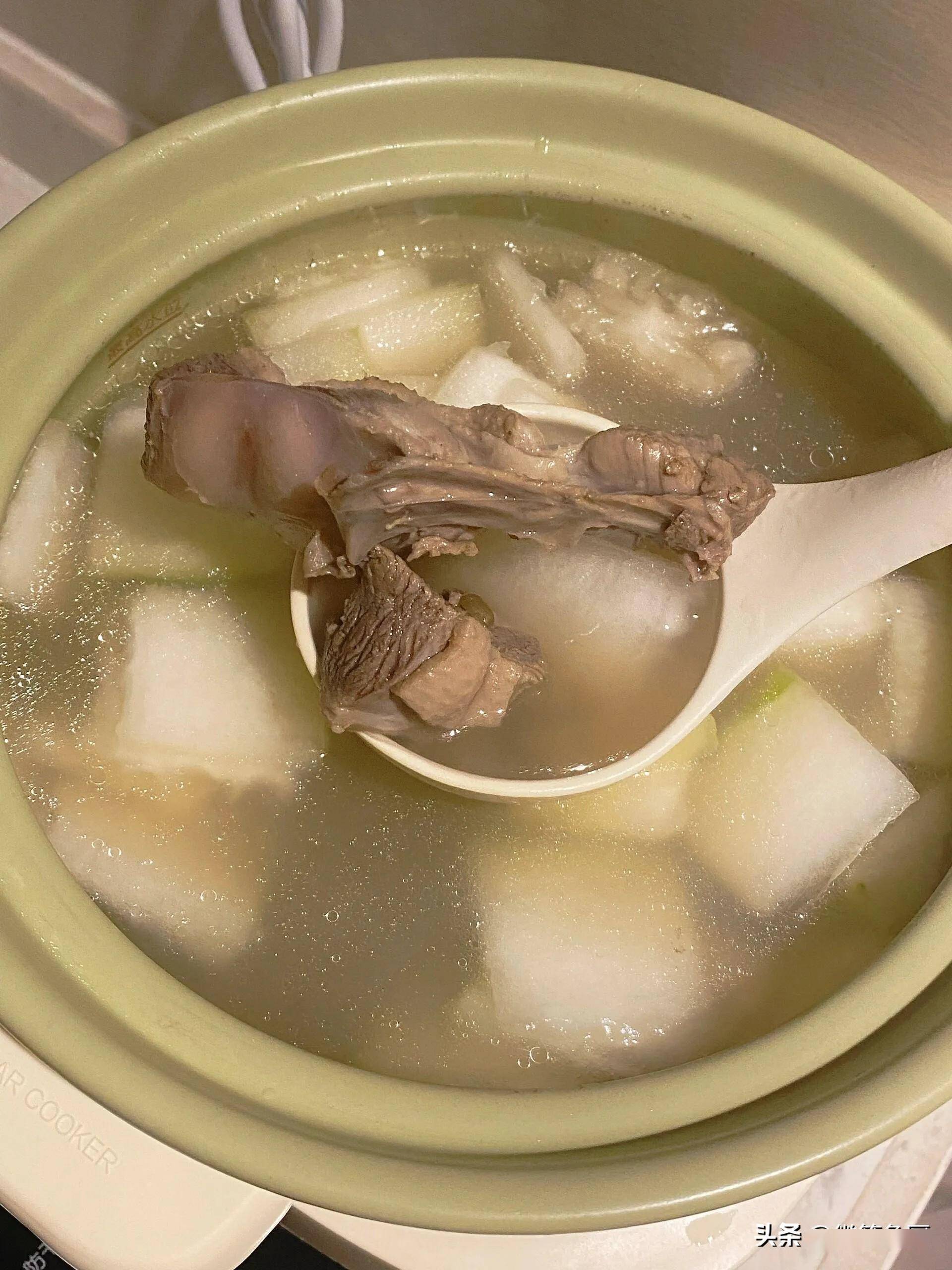 医生建议经常失眠常吃这4样,润肠道,助睡眠,养肝还补气_肉片汤_猪心