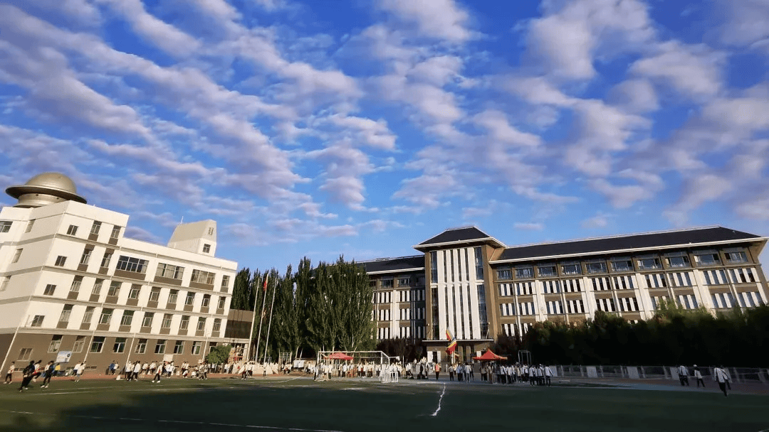 你好,全面认识一下,我叫嘉峪关