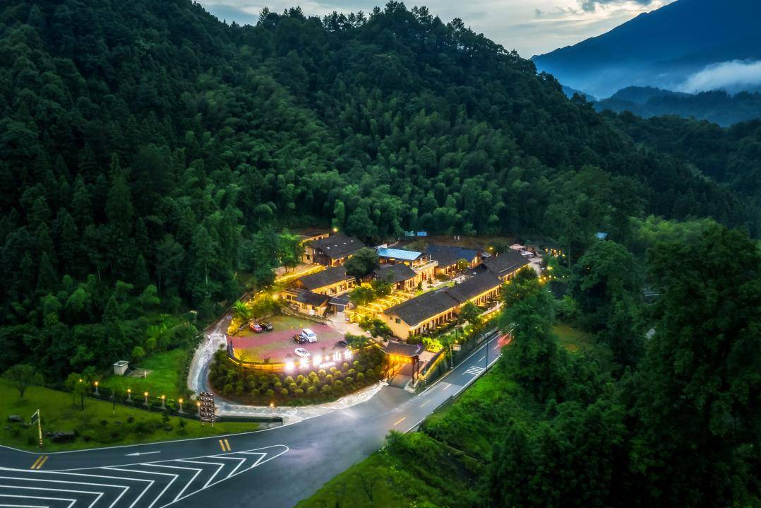 宿于梵净山水间 乐在桃源诗画里——铜仁市民宿产业发展观察
