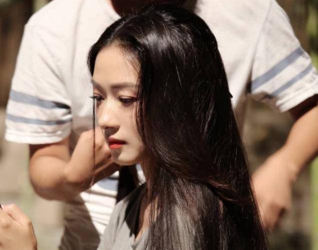 万茜_名利_坚守