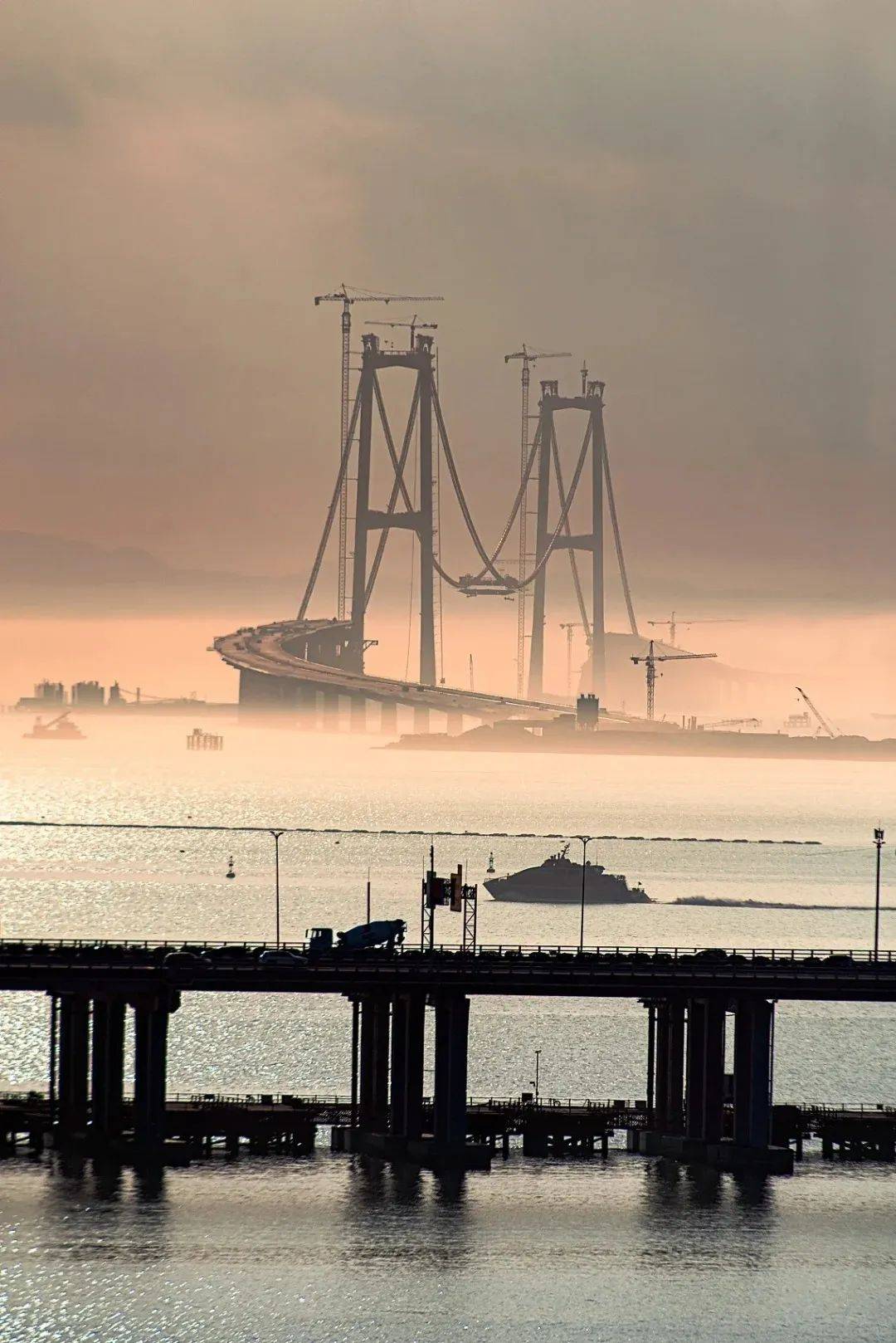 深中通道即将通车,珠江东西两岸迟到十年的牵手