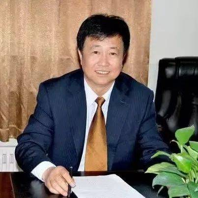 体育学院院长 王志强点此亲启致各位考生:高考如同一场马拉松,需要