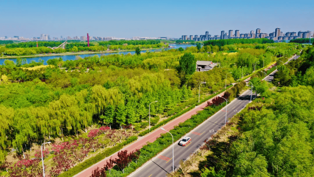 中华读书报:澳门平特一肖100%免费-城市：“野生皮划艇”在杨浦新江湾城“转正”，是“人民城市”理念的生动诠释