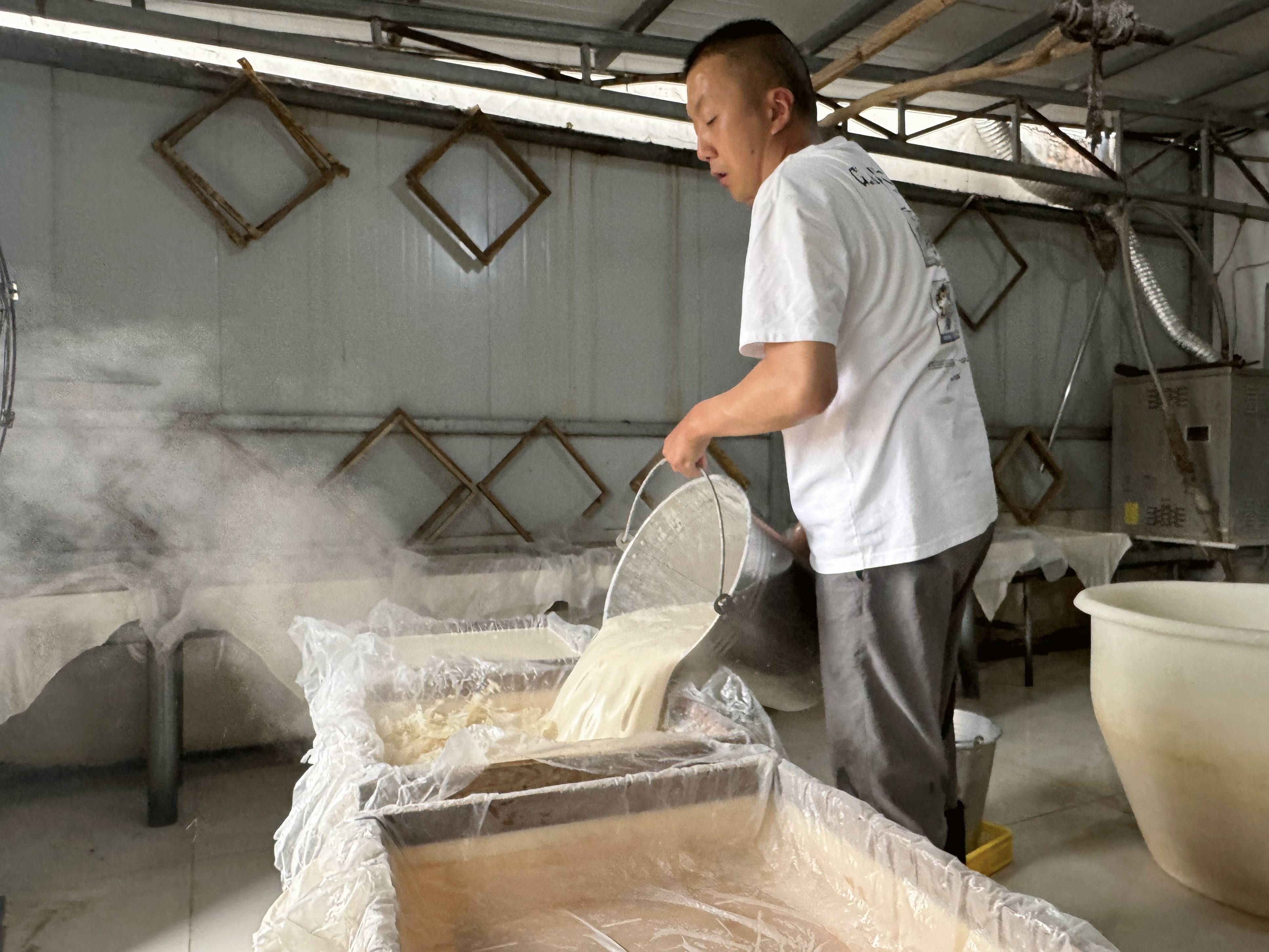 指尖有绝技|古法新味:新掌柜守住"千年豆腐"初心_胡志东_淮南_八公山