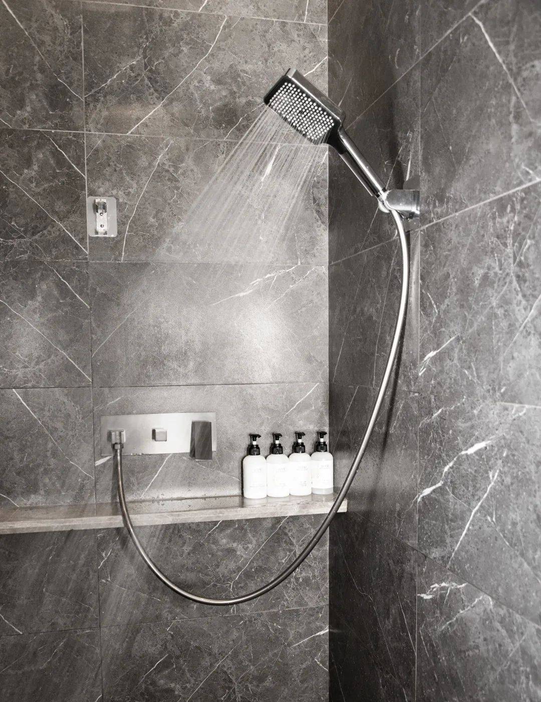 出口同款「五星级花洒」!增压按摩,久用都不堵,58层都能用