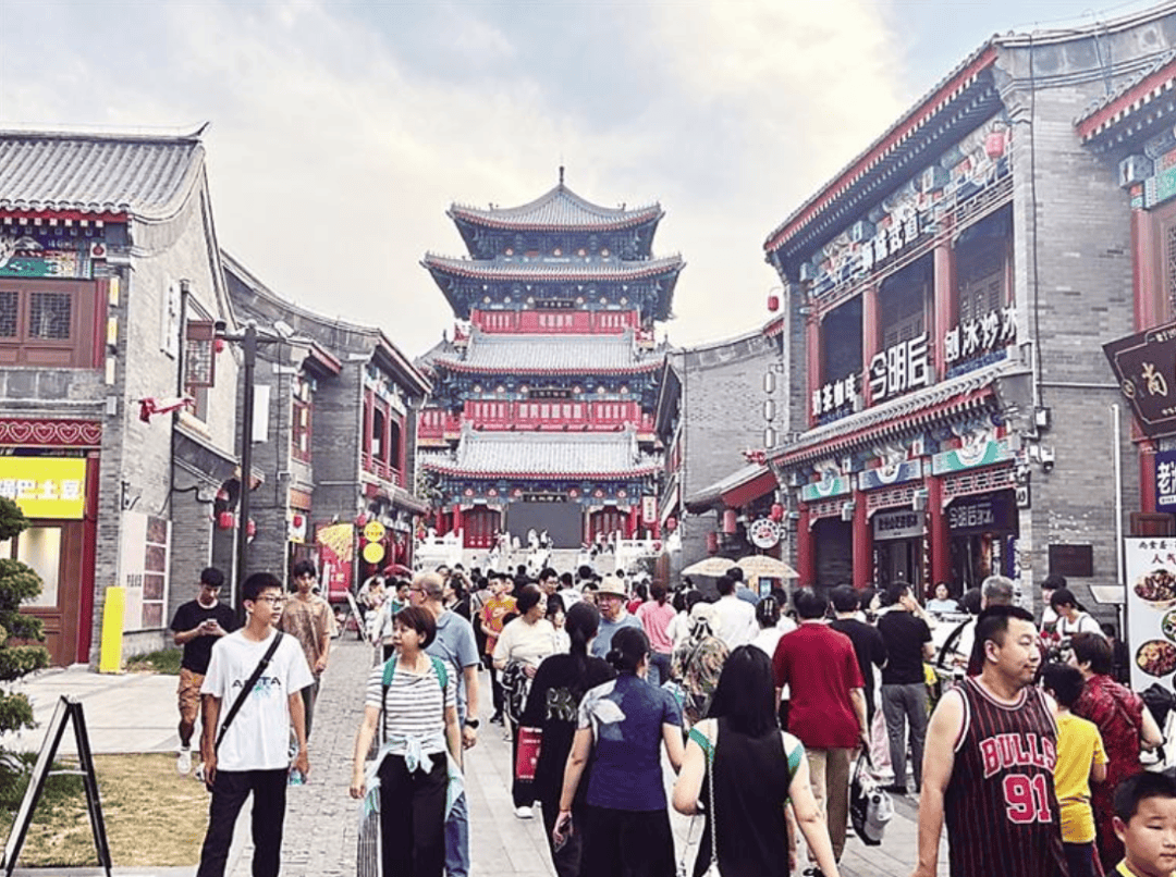 看表演,品美食,赏非遗……端午小长假,在大运河畔的南川老街吸引了