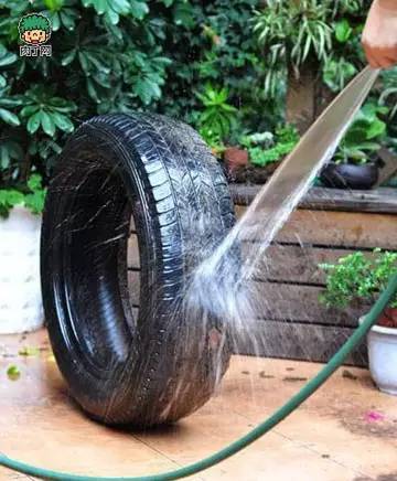 创意废弃的小篮子旧物改造---diy挂蓝花盆的手工制作方法这么美的花架