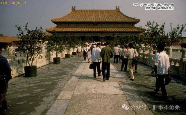 旧事照片:1982年北京罕见彩照