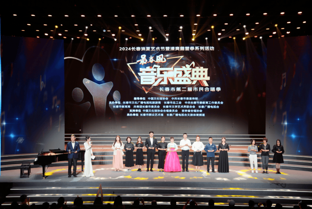 22支合唱团,四个篇章中,演绎22首中外优秀作品