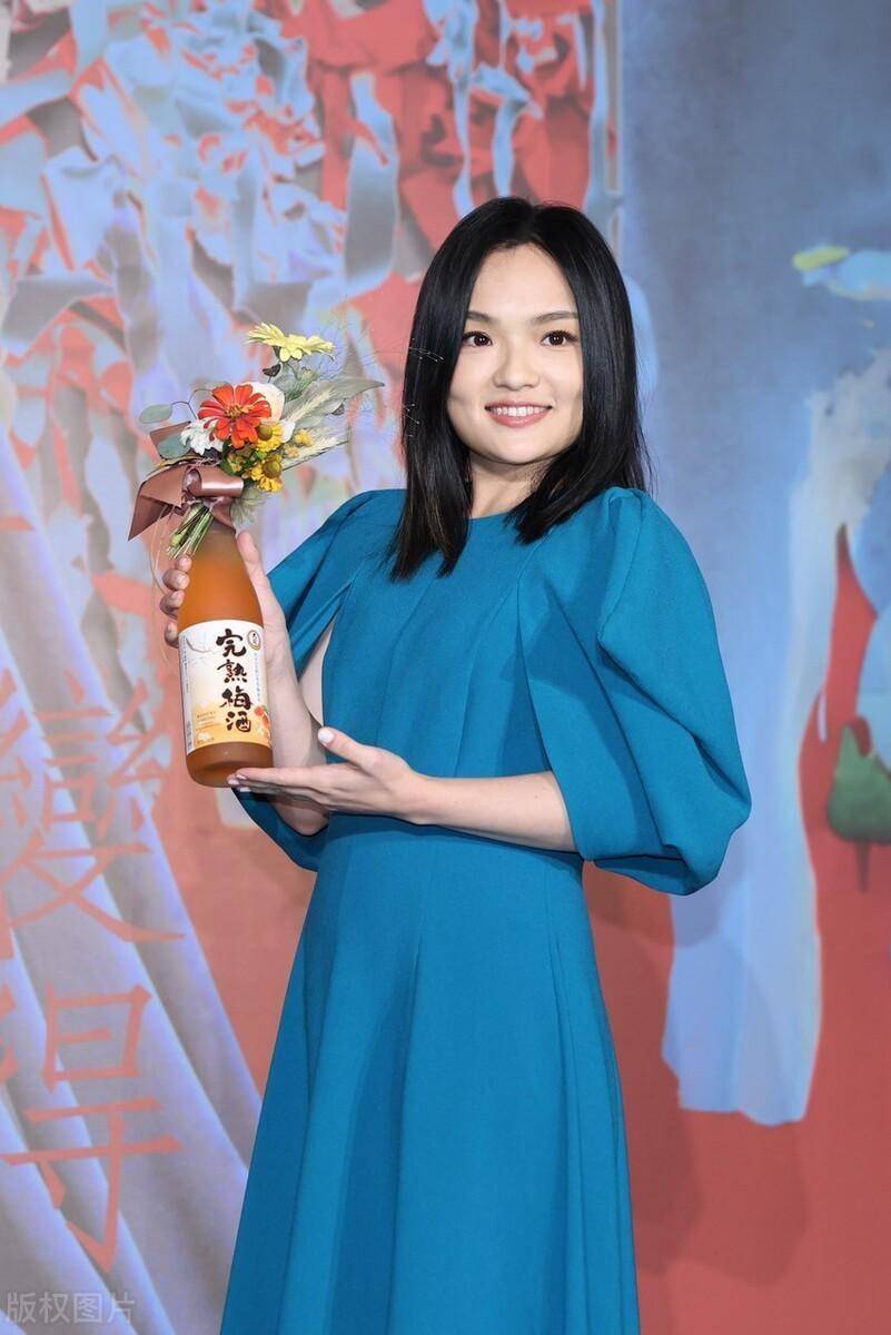 许嵩女友徐佳莹的照片图片