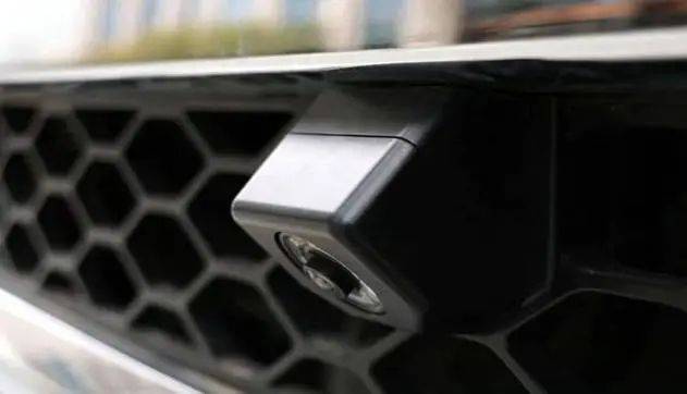 可支持四路360环视 额外两路摄像头接入用于其他用途,也可通过网络