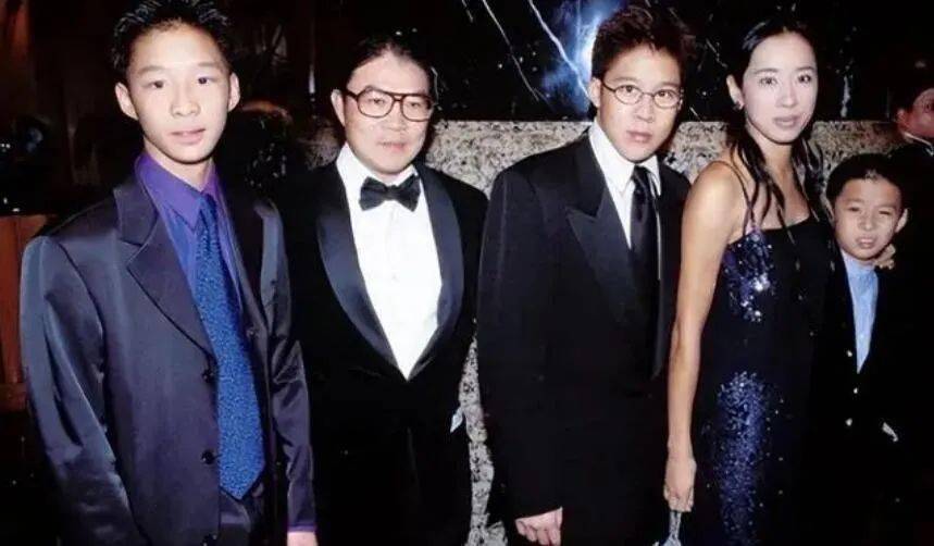 郭晶晶新妯娌不简单,长相,家世都酷似婆婆朱玲玲?