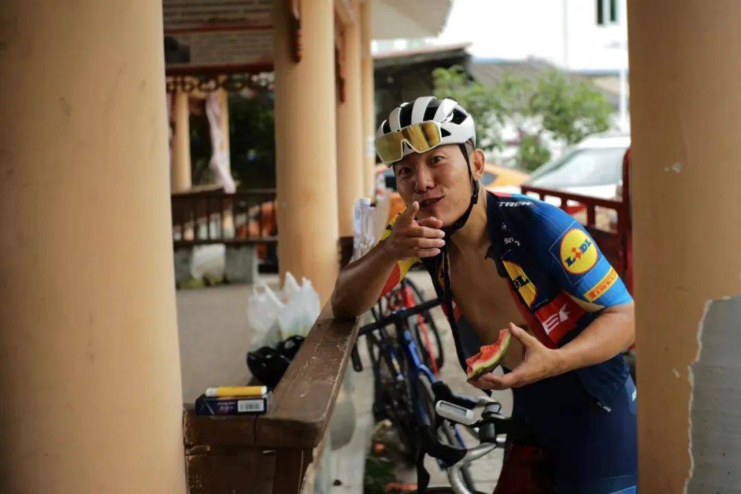 超越极限,张劼完成everesting挑战!