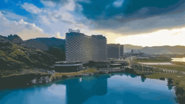 【龙之梦钻石酒店】2天1晚￥1059享山景大/双床房1晚 双人自助早餐