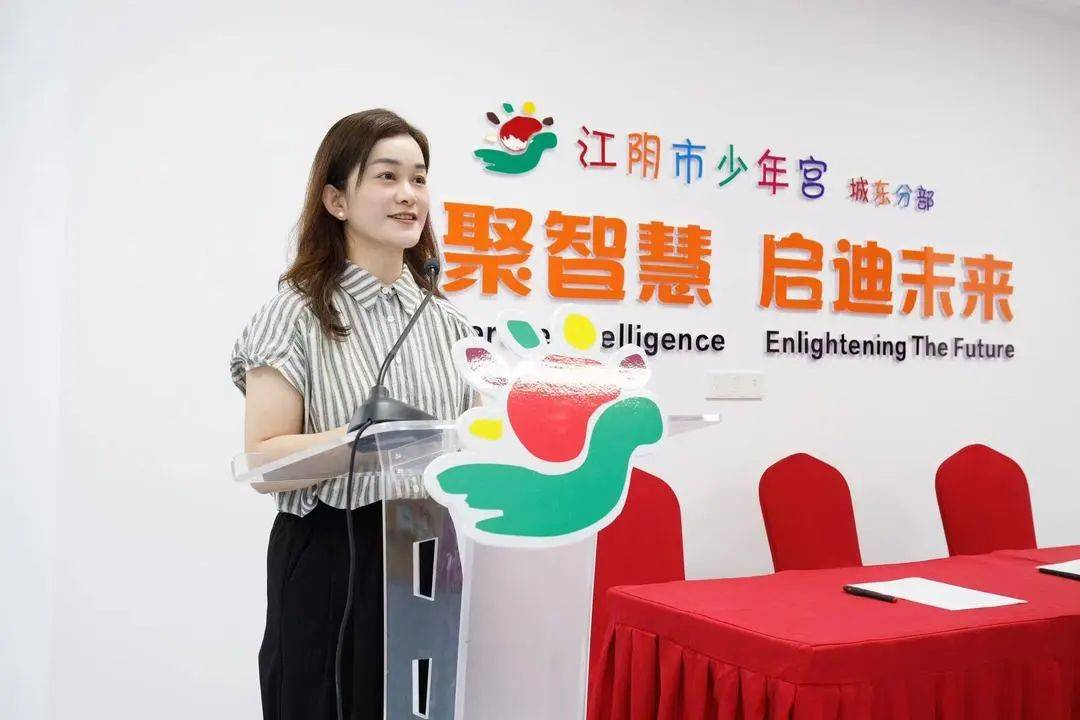 江阴美食新体验：传统与现代交织的美食盛宴