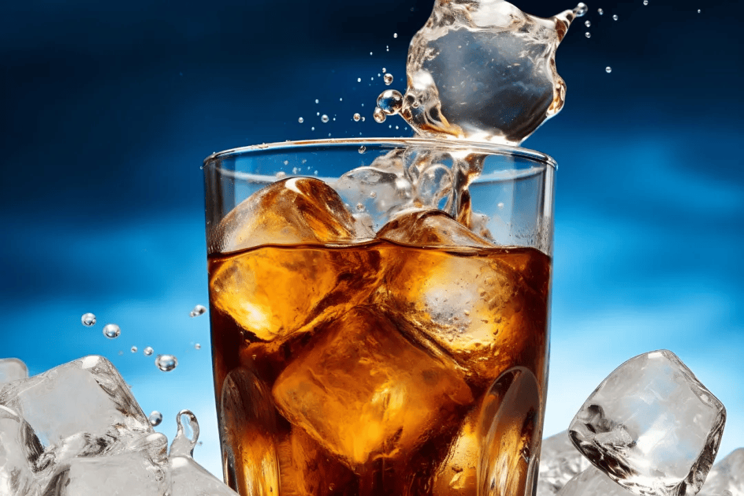 不是冰可乐不是水