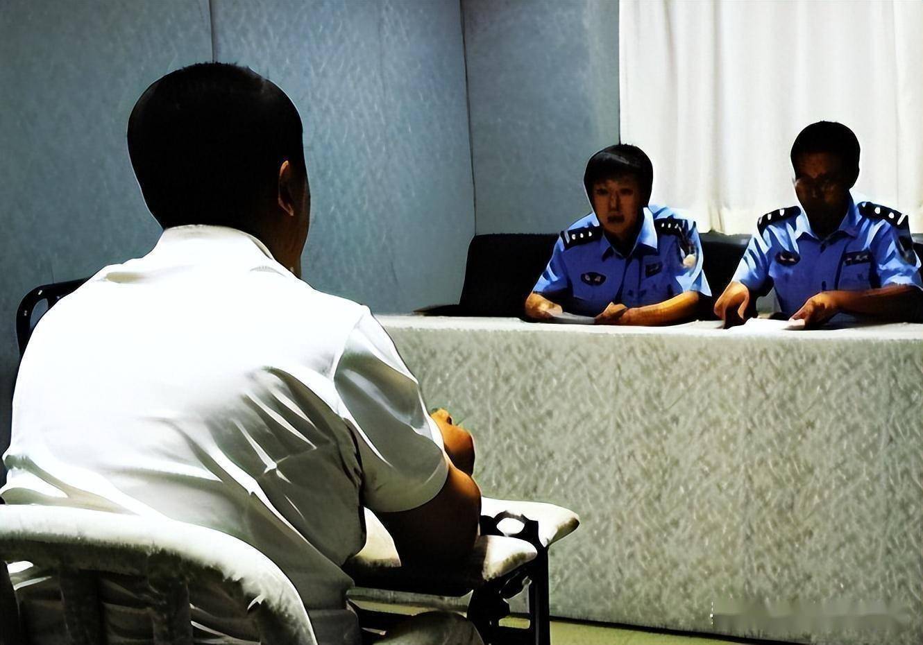 警界"女神探",为保自己100%破案率,导致叔侄蒙冤入狱数十载