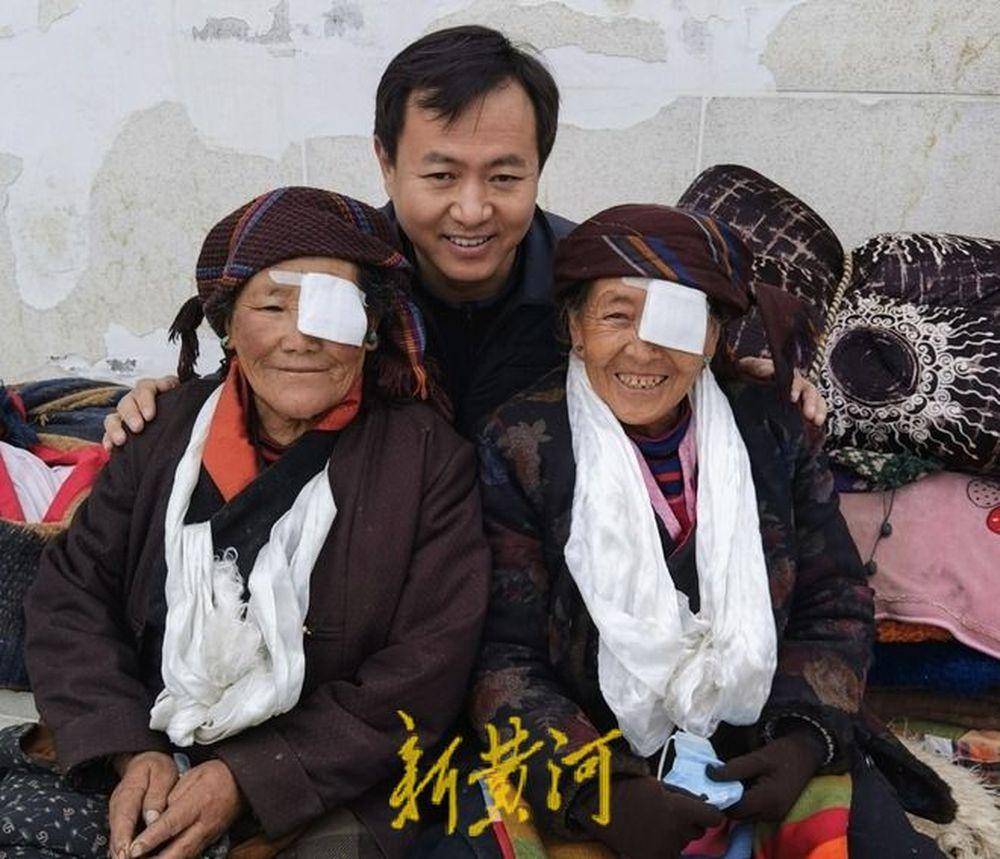 真情穿越雪域高原,哈达献给医者仁心|援藏30·鲁藏同行_白朗县_陈锡