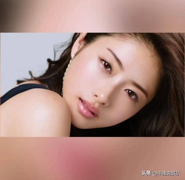 石原里美的辉煌成就:是从天真无邪的小女人到成熟性感