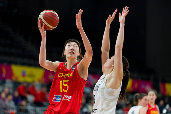 热身 | 中国女篮险胜土耳其 韩旭复出得到12分8篮板
