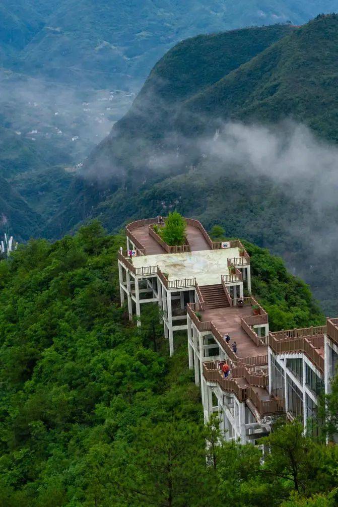 梅岭罗汉峰观景台图片