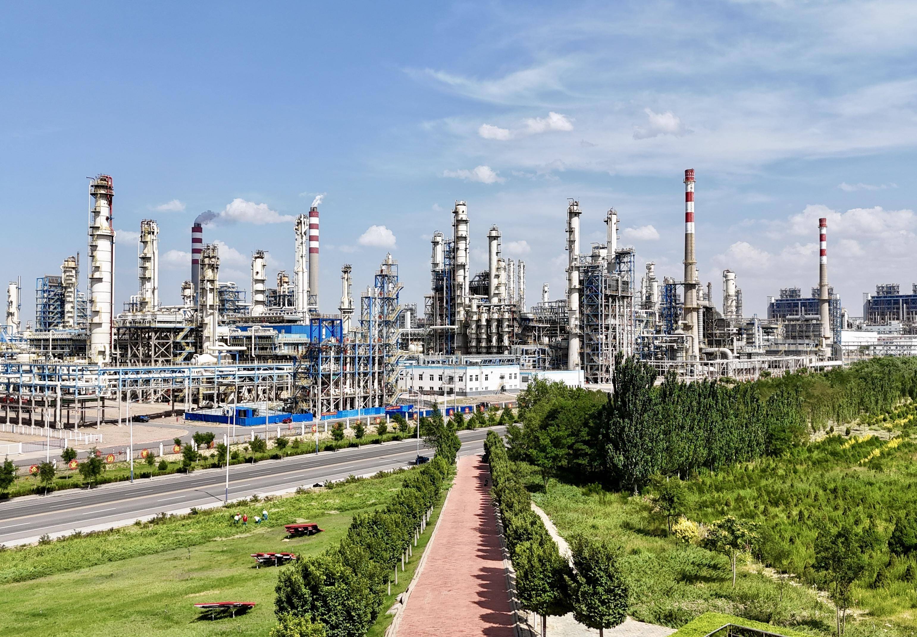 高质量发展中国行·宁夏篇｜走进宁东能源化工基地，探寻新质生产力的“新”密码_搜狐网, image size:3083x2142