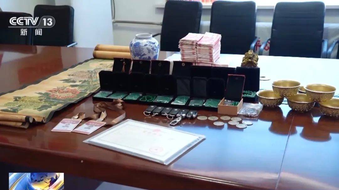 曝光!卤味店开直播卖"翡翠原石",自称会有"王子"高价回收