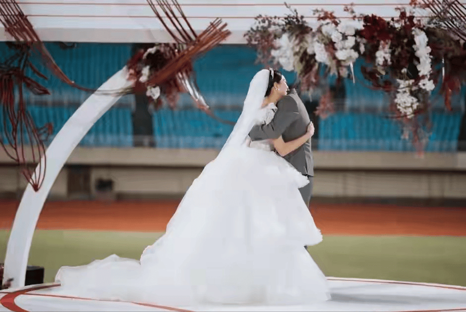 长达15个月 经历4场官司脱离苦海,丈夫是队友_王春雨_媒体_社交