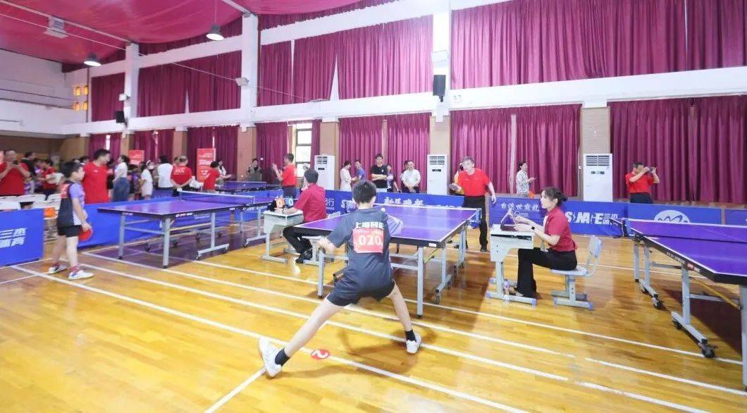 "携手同挥拍 共筑中国梦",这场乒乓球比赛带你感受独特风采