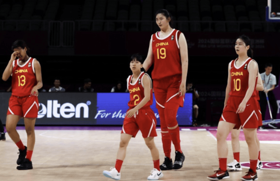 独木难支！张子宇空砍42+14，U18女篮亚洲杯中国队获亚军