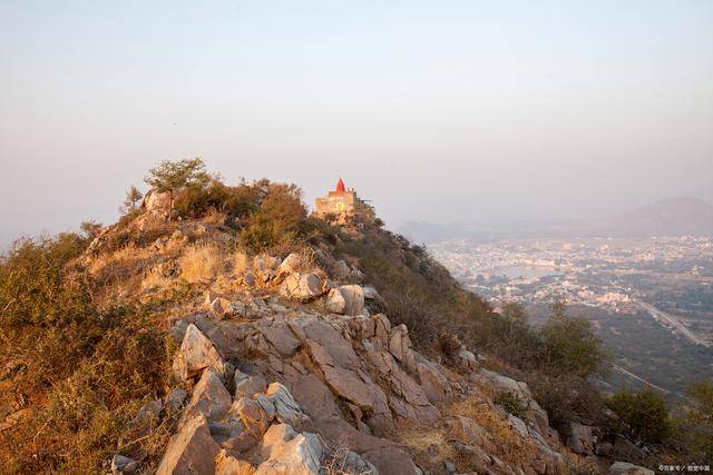 紫金山最高峰图片