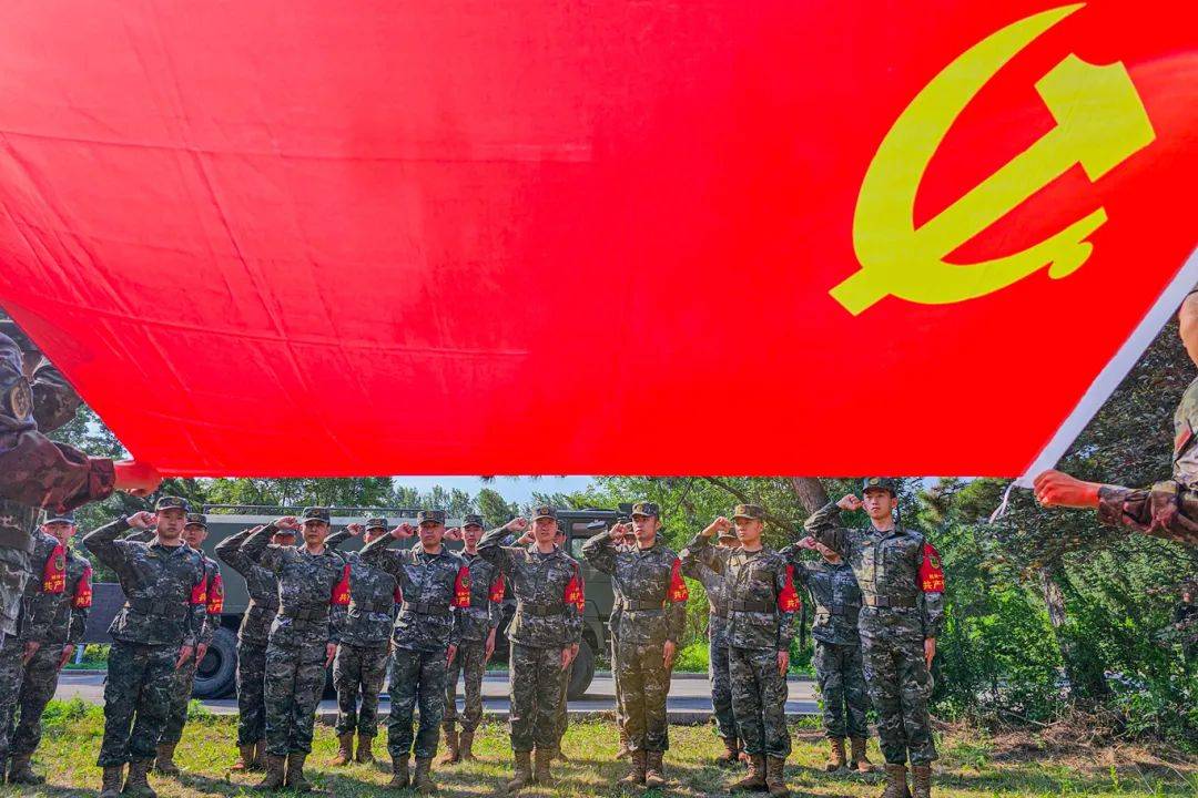 重温入党誓词共同祝福伟大的党生日快乐一系列丰富多样的庆祝活动颂