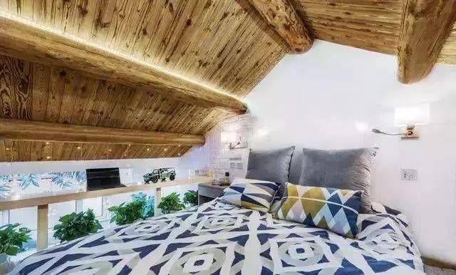 20平小户型复式公寓竟能如此全能,还有阁楼卧室,这可太厉害了!