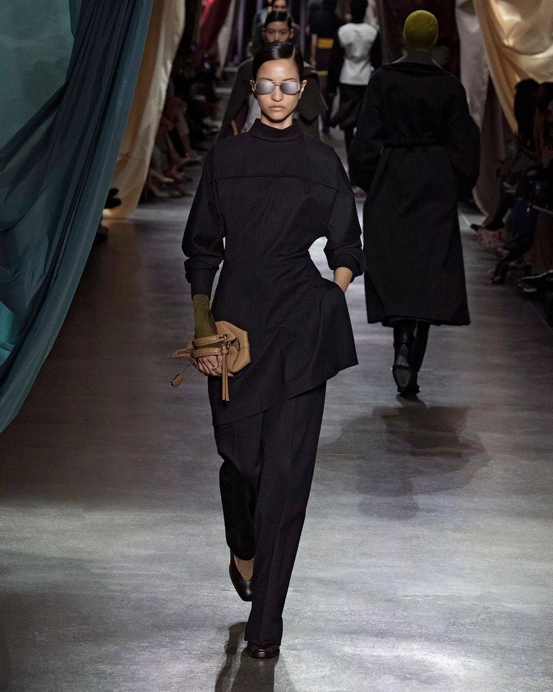 fendi 2024秋冬成衣系列发布秀