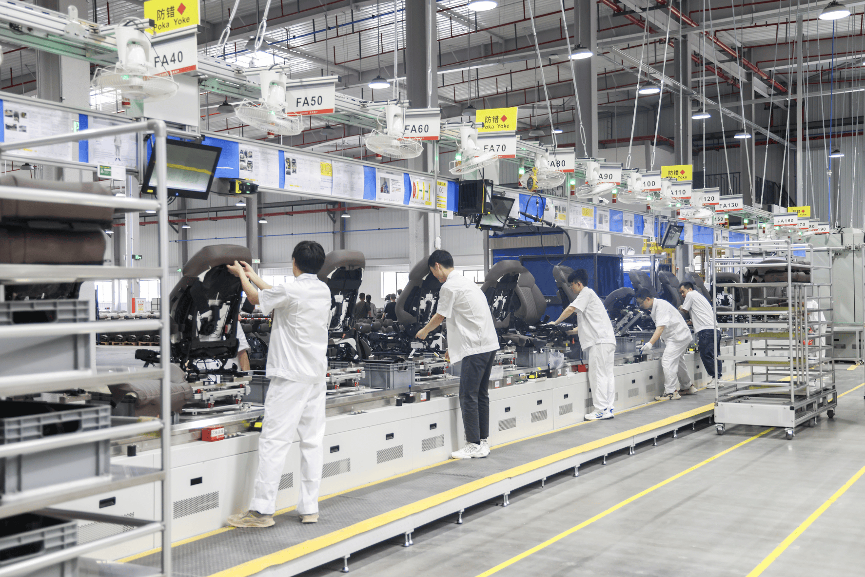 比亚迪高档座椅是这样生产的