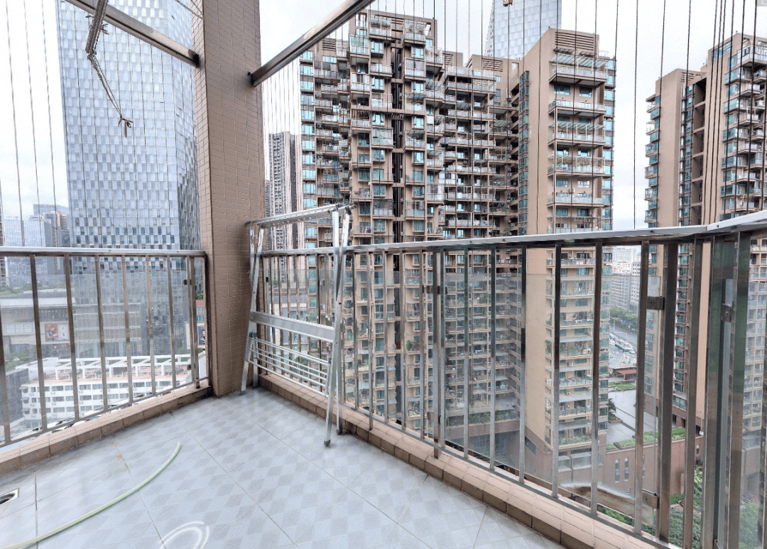 【650万,油松地铁口,壹方中心旁】龙华·4房 | 深物业