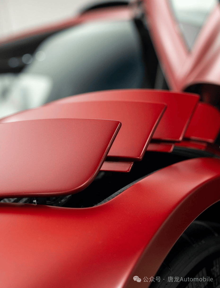 【名车鉴赏】哑光红色梅赛德斯-amg one:速度与激情的完美结合