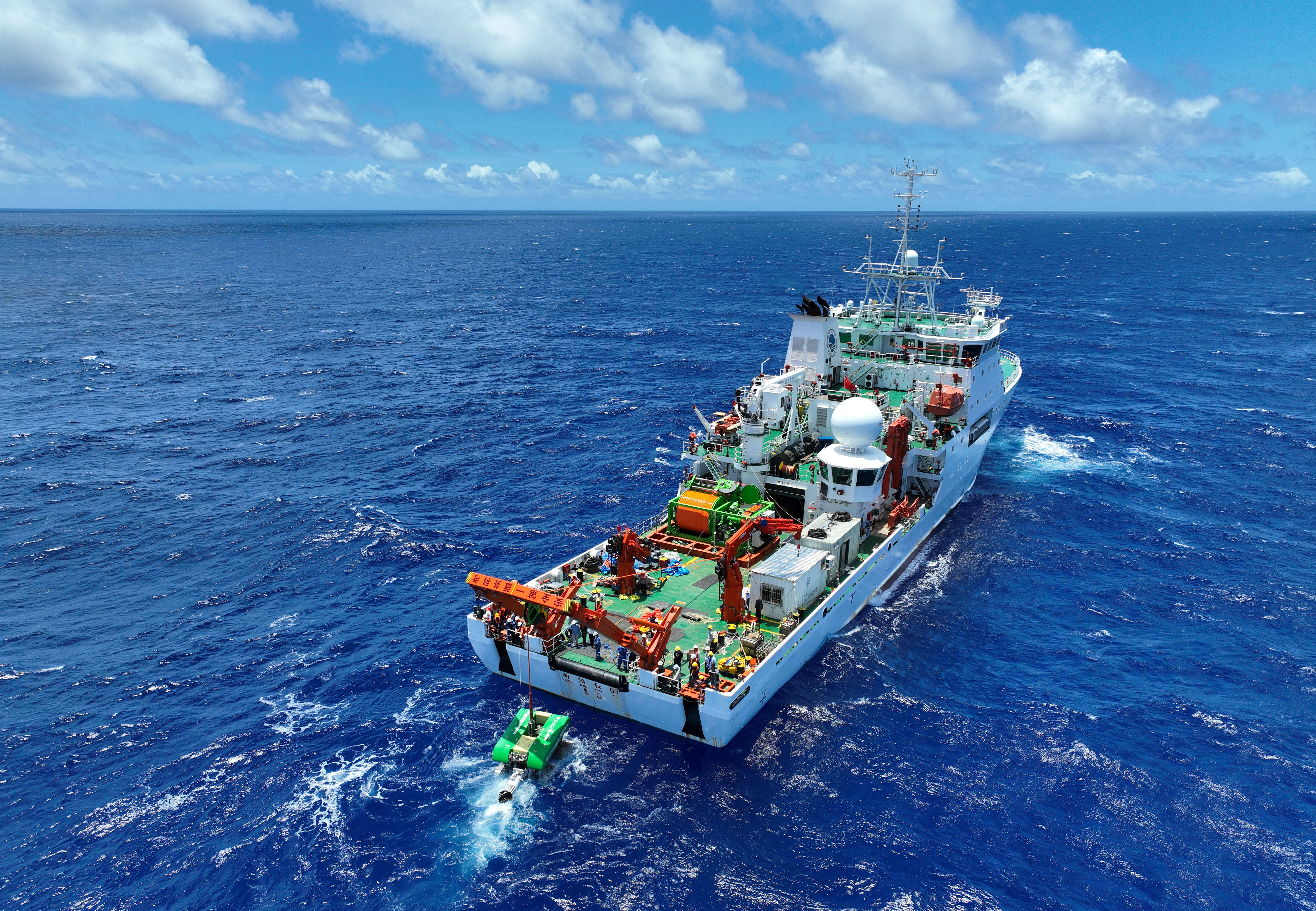 8米海底挖"宝"!我国深海采矿车迎来新突破